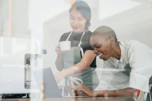 Product Reviews: Separating Hype from Help