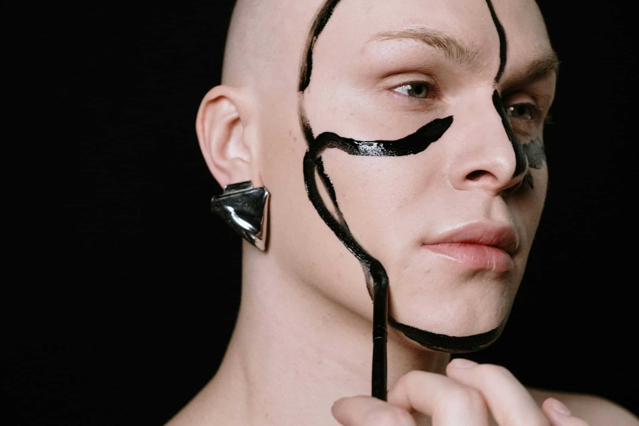 How to Make a Statement With Minimalist Fashion